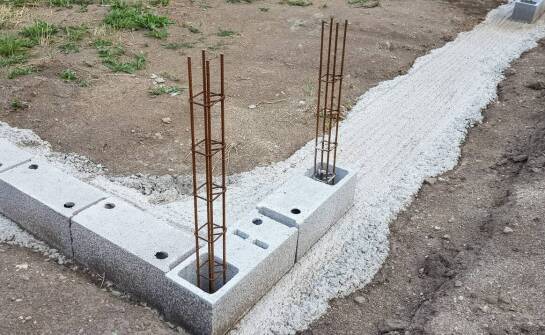Jak frakcje kruszywa z recyklingu betonu wpływają na podbudowę i stabilizację gruntu