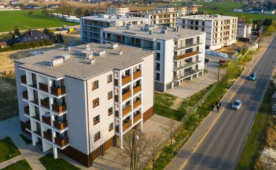 Nowe osiedla szeregowe pod Rzeszowem w 2026 roku: czego rodziny będą oczekiwać poza lokalizacją