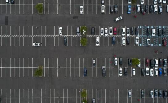 Hotel jako baza do Doliny Białego: spacer pieszo, dojazd samochodem i parking