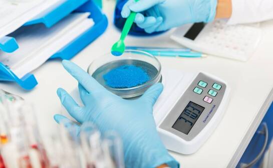 Jak forma i czystość azotków decydują o ich użyteczności w syntezie laboratoryjnej