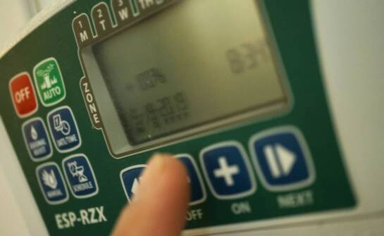 Jak automatyka budynkowa łączy instalację elektryczną z monitoringiem w szczecińskich domach i firmach