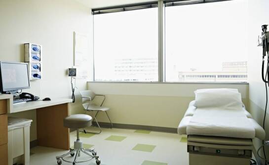Dlaczego w gabinecie medycyny pracy jedni kończą na wywiadzie, a inni na diagnostyce