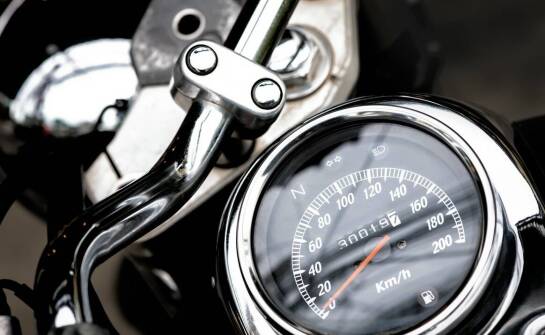 Wysoki przebieg w Benelli TRK 502 — kiedy licznik mówi mniej niż stan motocykla