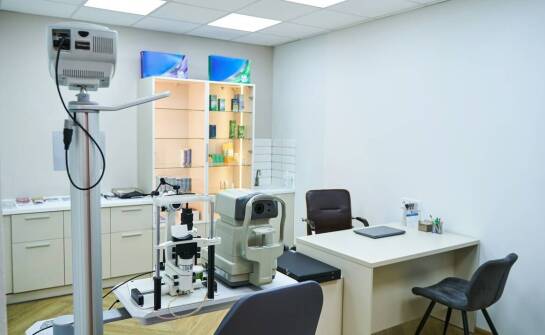 Jak bezpiecznie używać UV-C do higieny sprzętu i pomieszczeń w gabinecie wzroku