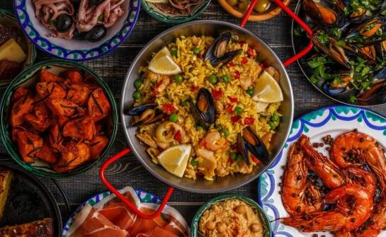 Burrito, tacos i paella — jak odczytać styl kuchni latynoskiej w Tarnowie