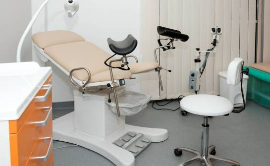 Jak jedna placówka ginekologiczna porządkuje opiekę od profilaktyki po wsparcie w ciąży i menopauzie