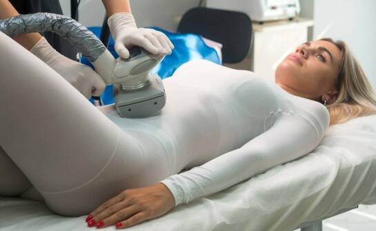 Jak endermologia wspiera skórę przy obrzękach i cellulicie wodnym w nadmorskim klimacie