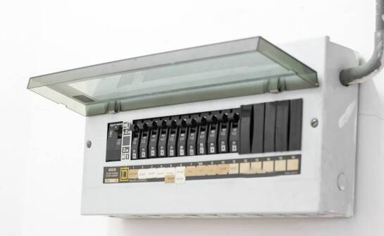 Dlaczego stara instalacja elektryczna bywa wąskim gardłem przy przejściu na pompę ciepła