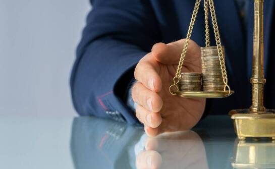 Utracone zarobki po wypadku drogowym — od czego zależy kwota roszczenia w sprawach z Żywca