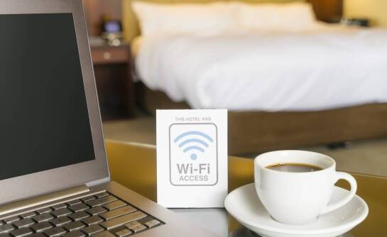 Captive portal w hotelu — jak oddziela gości od systemów wewnętrznych i upraszcza logowanie