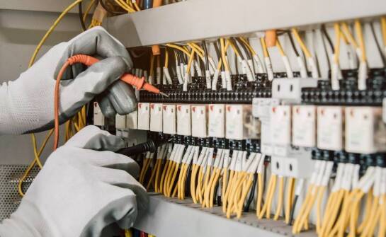 Czym różnią się pomiary ochronne od okresowych i co ujawniają o instalacji