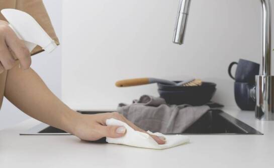 Jak utrzymać porcelanowy blat w nienagannym stanie przy intensywnym użytkowaniu