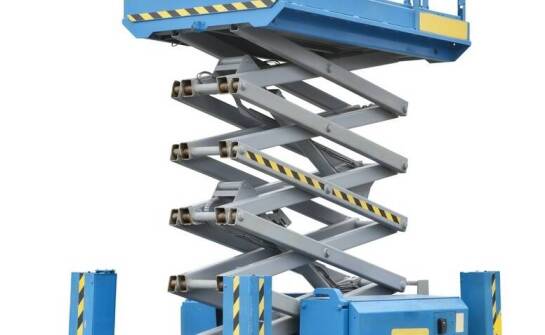 Słabe podnoszenie sztaplarki elektrycznej — od objawu do ustalenia, która część hydrauliki zawodzi