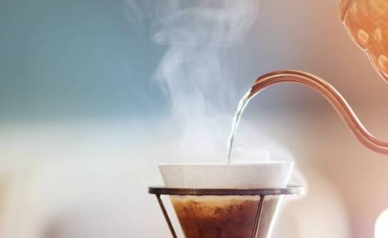 Najczęstsze błędy przy parzeniu kawy w driperze i jak psują smak speciality