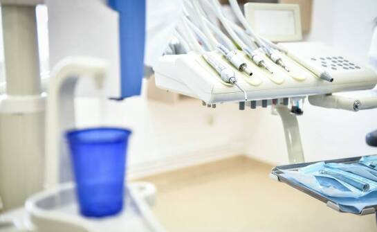 Rodzinny plan leczenia stomatologicznego: co diagnoza pokazuje u dzieci, dorosłych i nastolatków