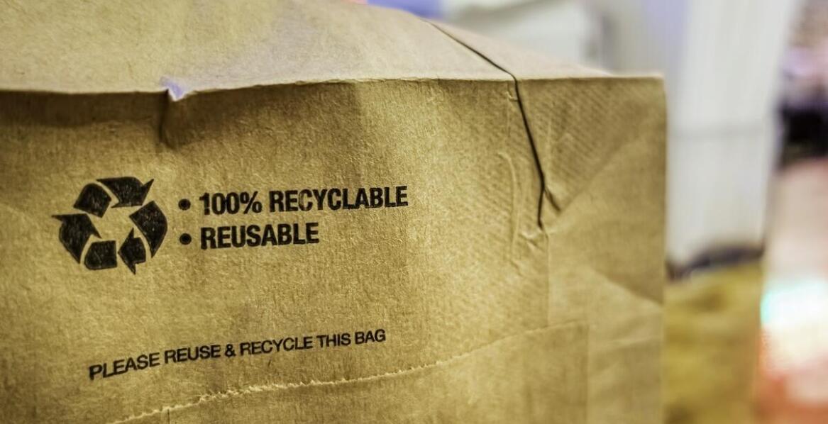 Kiedy prototyp opakowania tekturowego jest potrzebny przy personalizacji, wyższej gramaturze i materiałach z recyklingu