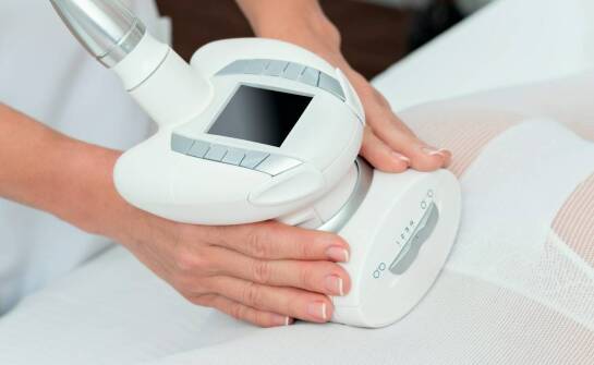 Dlaczego seria endermologii zmienia napięcie skóry i wygląd cellulitu