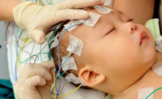 Jak przebiega biofeedback EEG u przedszkolaka i co naprawdę pokazuje sesja