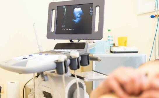 CrystalBeam, S-Harmonic i LumiFlow — co zmieniają w obrazie USG w radiologii i ginekologii