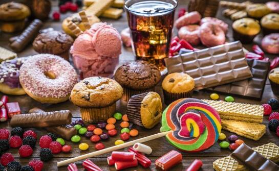 Jak codzienna dieta osłabia szkliwo i zwiększa ryzyko próchnicy