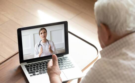 Czat tekstowy, telefon i wideo w endokrynologii — kiedy każda forma rozmowy ma sens