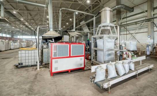 Jak dopasować osuszacz sorpcyjny lub kondensacyjny do warunków hali produkcyjnej