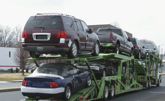 Co składa się na końcowy koszt sprowadzenia SUV-a z USA do Polski