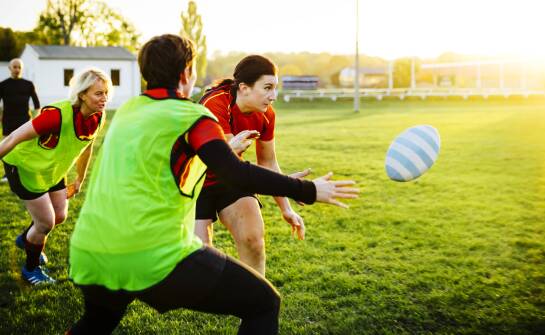 Sportowe wydarzenie integracyjne w Warszawie — jak dopasować scenariusz do celu i zespołu
