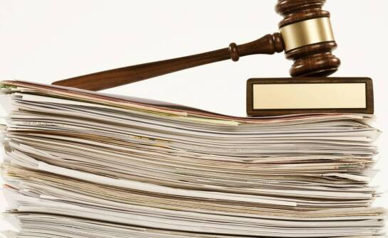 Co dzieje się po zatrzymaniu — etapy sprawy karnej i prawa stron w Olsztynie