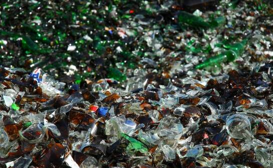 Dlaczego czystość stłuczki szklanej decyduje o wartości wsadu w recyklingu