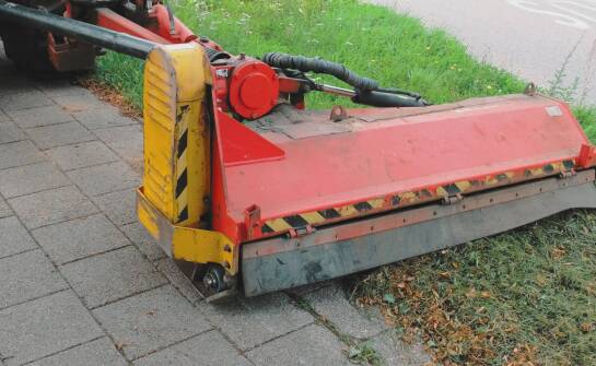 Które podzespoły kosiarki wysięgnikowej zużywają się pierwsze i jak rozpoznać sygnały ostrzegawcze