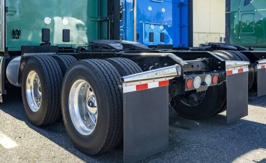 Jak opona 16.9R34 zachowuje się w kołach bliźniaczych i uprawach międzyrzędowych