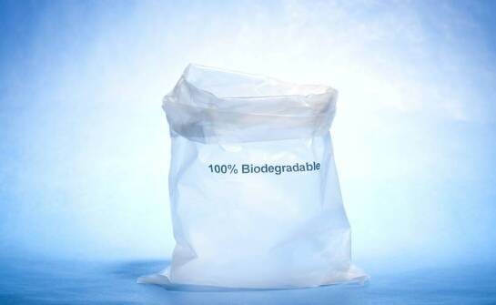 Biodegradowalne słoiki i butelki z PLA — kiedy materiał pasuje do kosmetyku, a kiedy nie