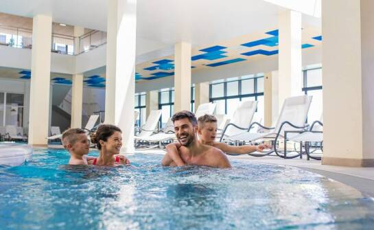 Rodzinny weekend przy Kielcach — które udogodnienia hotelu naprawdę wpływają na pobyt z dziećmi