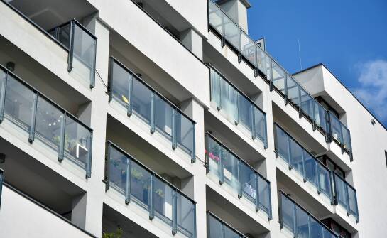 Układ apartamentu inwestycyjnego nad morzem — co w projekcie najbardziej wpływa na jego użyteczność