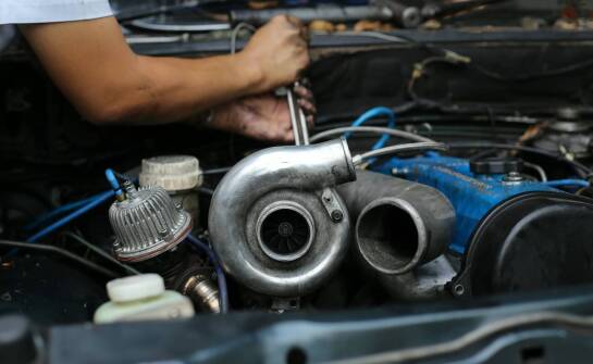 Jak zorganizować regenerację turbosprężarki dla kierowcy ze Zgorzelca bez długiego postoju auta