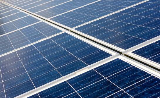 Jakie warunki musi spełnić dach i osprzęt przy dużej instalacji PV o mocy 150 kW