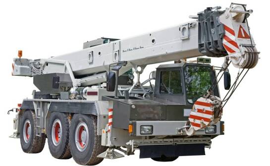 Jak czytać parametry Liebherr LTM 1030-2.1 przy doborze dźwigu do krótkich zadań montażowych