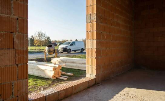 Zakres współpracy przy budowie domu — co trzeba ustalić przed wejściem ekipy na plac