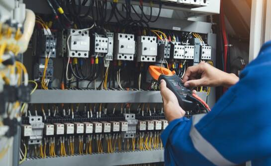 Jakie testy instalacji przemysłowej pokazują ryzyko przed przeglądem okresowym