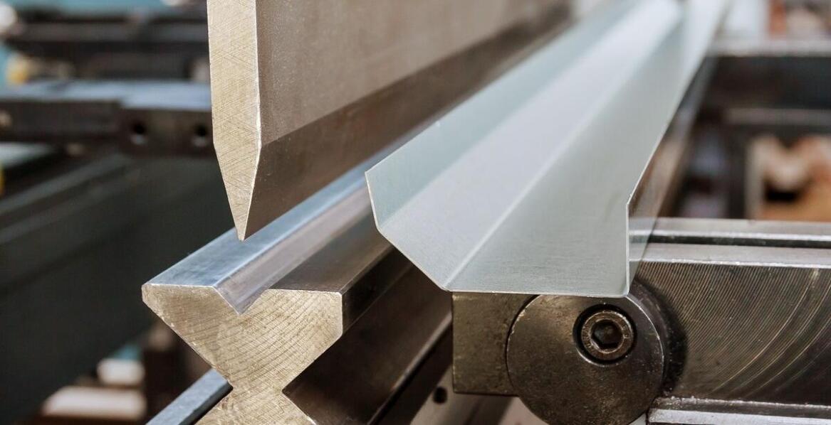 Jak przygotowanie aluminium po cięciu CNC wpływa na jakość spoin TIG