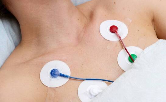 Od objawu do rozpoznania — jak kardiolog układa diagnostykę serca u dorosłych
