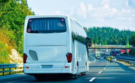 Jak zaplanować wyjazd grupowy busem lub autokarem od zgłoszeń do odjazdu
