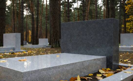 Jak oszczędna forma stała się dominującym językiem współczesnych nagrobków granitowych