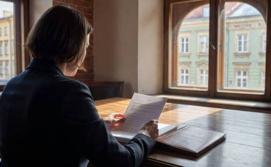 Jak przygotować wizytę notarialną w centrum Olsztyna, żeby sprawę załatwić za jednym razem