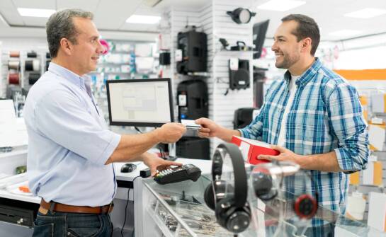 Jak przygotować uszkodzoną elektronikę z metalowymi stykami do sprzedaży w lombardzie