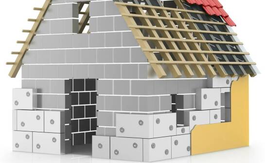 Mikroklimat prefabrykowanego domu z keramzytobetonu — skąd bierze się stabilniejsza wilgotność