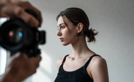 Jak neutralne zdjęcia testowe ujawniają potencjał modela przed castingiem