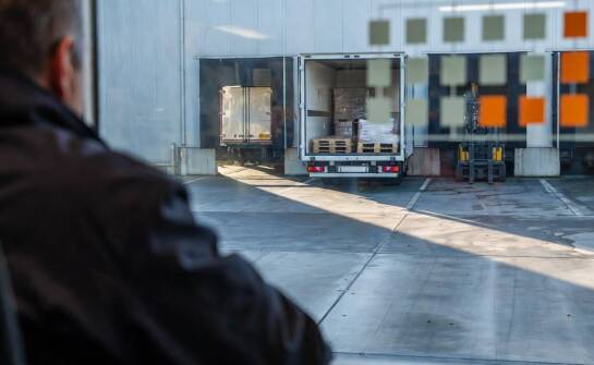 Jak zbudować ochronę magazynu i centrum logistycznego, która łączy ludzi, procedury i monitoring