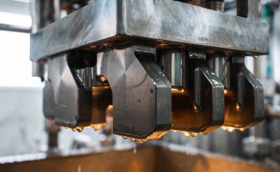 Od przygotowania powierzchni po końcową warstwę — co naprawdę decyduje o jakości anodowania aluminium